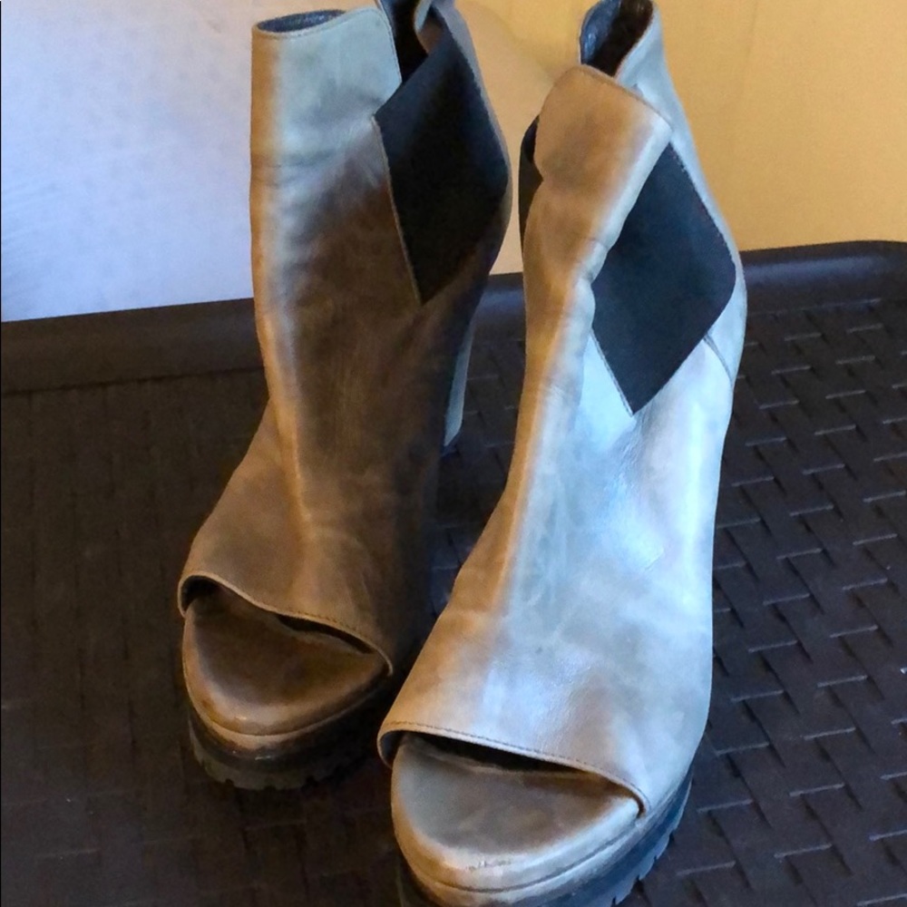 SOLD *** All saints size 37 peep toe booties